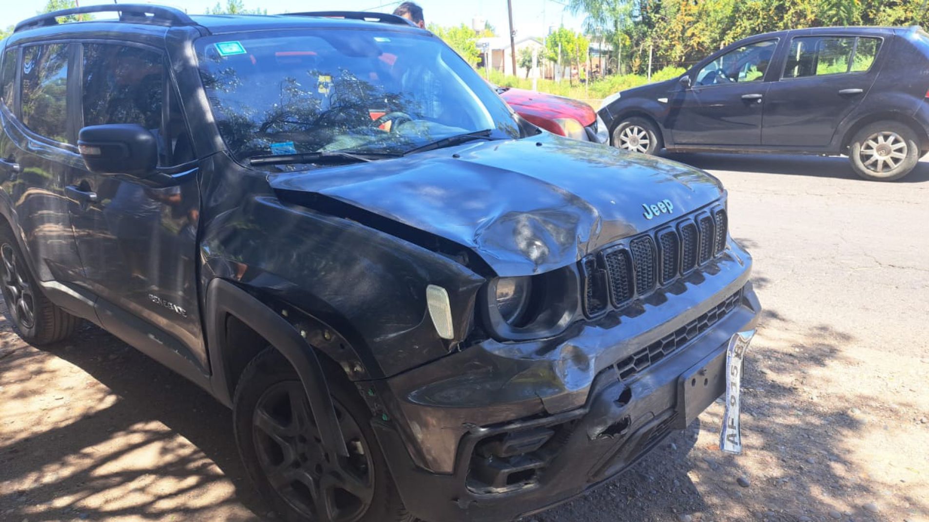 El Jeep que participó en el segundo choque en calle Los Filtros.